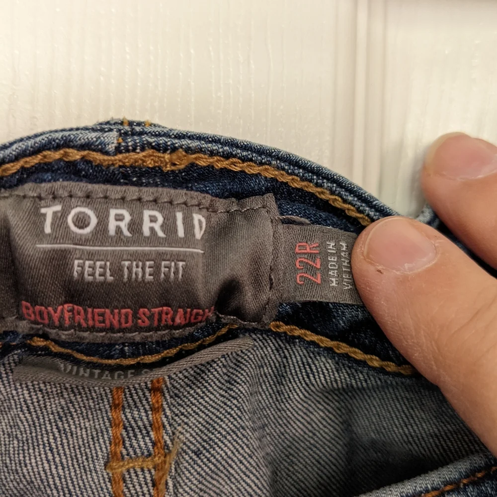 TORRID Boyfriend Straight Leg Stretch Jeans, Distressed - Picture 7 of 16